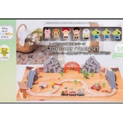 トイストーリー　木製玩具
の画像
