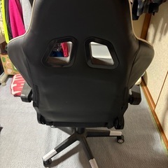 ゲーミングチェアの画像