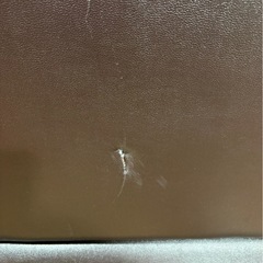 L2009 ２人掛けソファ 使用感あり 後ろ部分穴ありの画像