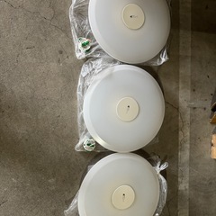 LEDシーリングライト３つの画像