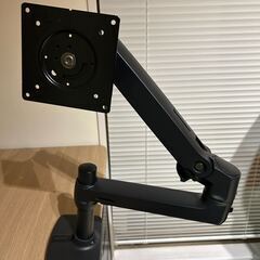 エルゴトロン モニターアーム 売却します。の画像