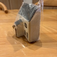 インテリア　雑貨　ミニチュアの家　家の置物　家の小物の画像