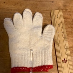 小さい子供用　軍手の画像