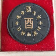 十二支をモチーフにした墨（箱入り）  酉【とり】難ありの画像