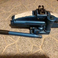 油圧パンタグラフジャッキの画像