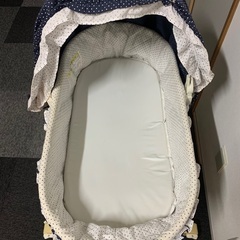 ベビーベビーベッド（バシネット）中古の画像