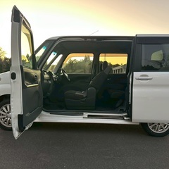Bluetoothナビ付き☆月々9千円〜分割可❗️車検2年付き！【名義変更代込み】広い車内！大人気‼️ダイハツ タントカスタム☆Bluetoothナビ付き☆走行中DVD見れます☆純正アルミ☆電動スライドドア☆ドライブレコーダー☆そのまま乗って帰れます！の画像