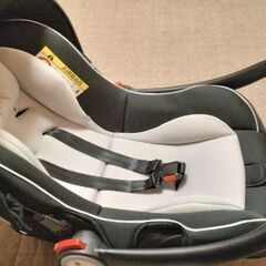 新生児むけチャイルドシートMCブライト3の画像