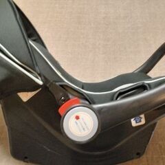 新生児むけチャイルドシートMCブライト3の画像