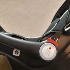 新生児むけチャイルドシートMCブライト3の画像