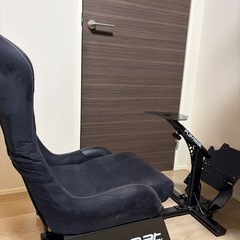 playseat  レーシングチェアの画像