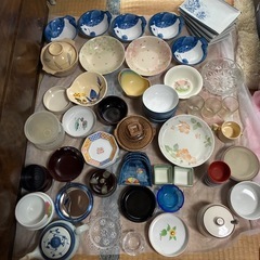 キッチン用品　調理器具　食器などの画像