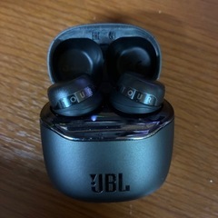 JBL Tour Pro+ TWS ワイヤレスイヤホンの画像