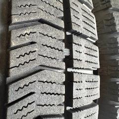 215/55/17冬VRX2の画像