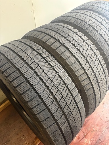 215/55/17冬VRX2