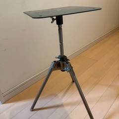 盆栽作業台　植物作業台　塊根　盆栽の画像