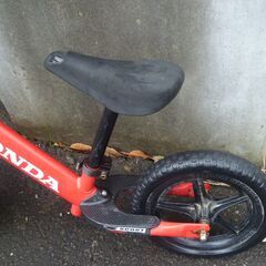 ストライダー　ホンダ限定　赤の画像