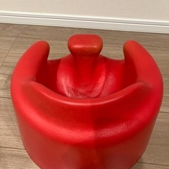 ベビー用ソファ（バンボタイプ）赤／使用感あり／手渡しの画像