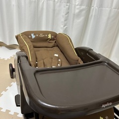 Aprica　ハイローベッド＆チェア　ユラリズム　くまさんと一緒（ブラウン）の画像