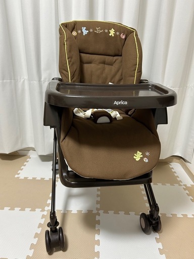 Apricaハイローベッド＆チェアユラリズムくまさんと一緒（ブラウン