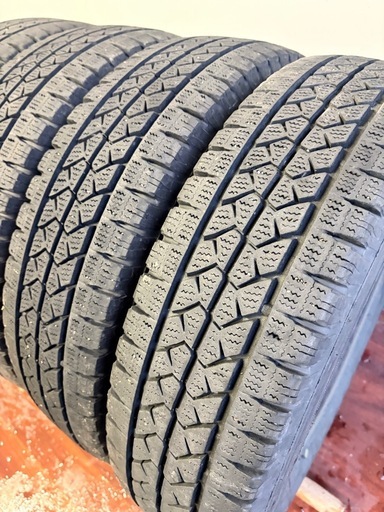 185/R14LT冬ブリヂストン