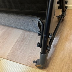 ベビーベッド　キャスター付高さ調整可　
収納付の画像