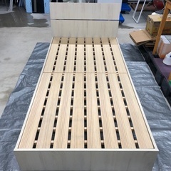 木製シングルベッドフレーム&マットレスの画像