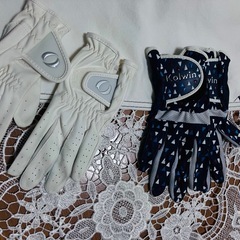 ゴルフウェアレディースパンツ、グローブ2つの画像