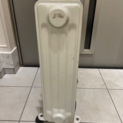 ティファール　T-fal オイルヒーター　の画像