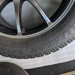 スダットレスタイヤ　ブリザック18インチの画像