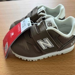 ニューバランス  シューズ の画像