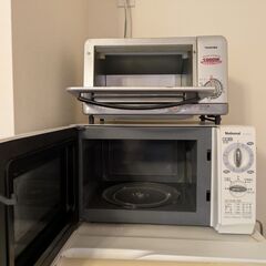 電子レンジ（National）　＆　トースター（東芝）の画像