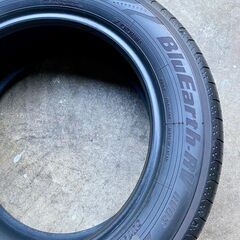 YOKOHAMAタイヤ BluEarth-RV03 195/60R16 89V 中古タイヤ4本セットの画像