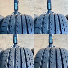 YOKOHAMAタイヤ BluEarth-RV03 195/60R16 89V 中古タイヤ4本セットの画像