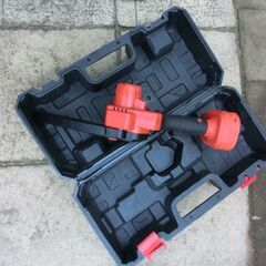 ●無料、ハンディーチェンソー、ケース付き、回転しますが、すぐ止まる、●ジャンク扱いです、●画像の物のみです、🔴定型文不可です👉★お手数をおかけしますプロフィール必読ですの画像