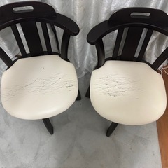 【あげます】ダイニングチェア　椅子　回転式　
2脚セットの画像