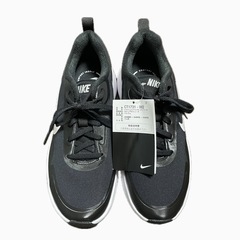 【新品】　NIKE ウィメンズスニーカー 24㎝の画像
