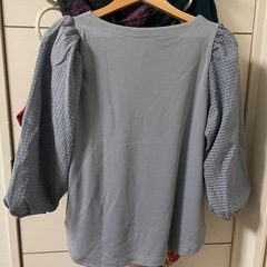 【未使用新品】カットソー　シアーチェックスリーブ　レディース　earth music&ecology 　　の画像