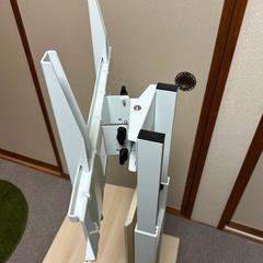 テレビスタンドの画像