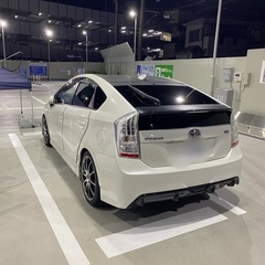 トヨタ 30 プリウス ハイブリッド G LED エディション フルエアロ CarPlay 8スピーカー ドラレコ カスタム車の画像