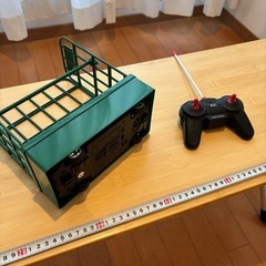 ラジコン　ヘリコプター　台車型ラジコン　2点　おもちゃの画像