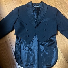 子供用 燕尾服の画像