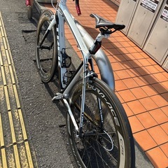 TREK マドン 4.3 カーボンホイール、カーボンフレームの画像