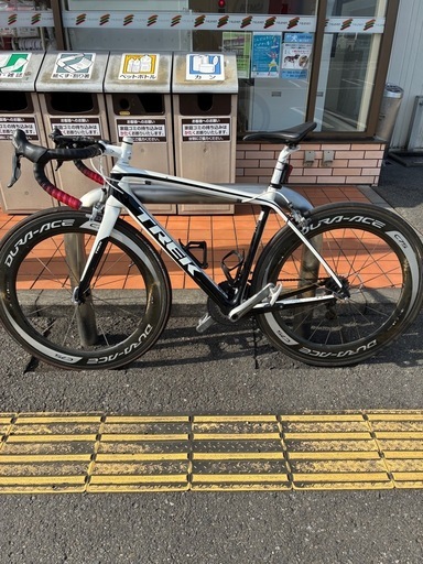 これ以上下げませんTREK マドン 4.3 カーボンホイール、カーボンフレーム