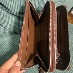 クロコダイル ダブルファスナー クラッチバッグ(Brown)の画像