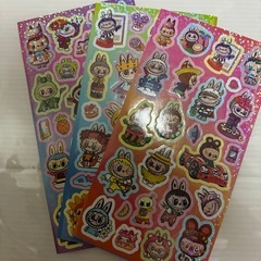 ラブブのメモ用紙&2種類のシール各3枚入りのセットの画像