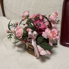 お部屋が華やぎを　☆☆　ピンク系のアートフラワー＋バスケット入り　☆☆　高島屋で購入　の画像