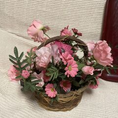 お部屋が華やぎを　☆☆　ピンク系のアートフラワー＋バスケット入り　☆☆　高島屋で購入　の画像