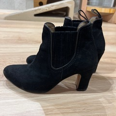 ブーツ24.5cmの画像