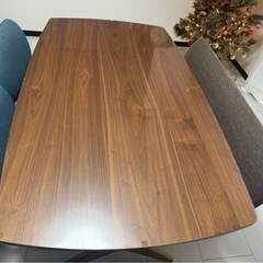 ニトリ　ダイニングテーブルセットの画像